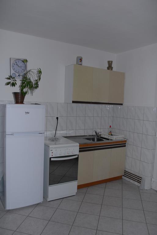 Apartments Kate Senj  Δωμάτιο φωτογραφία