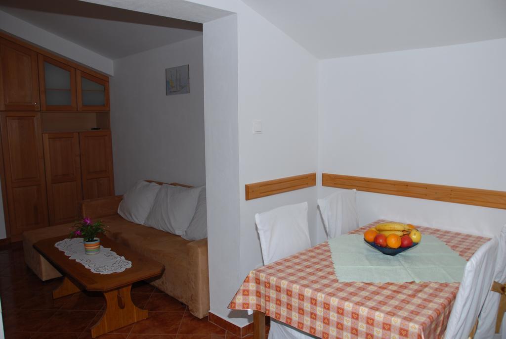 Apartments Kate Senj  Δωμάτιο φωτογραφία